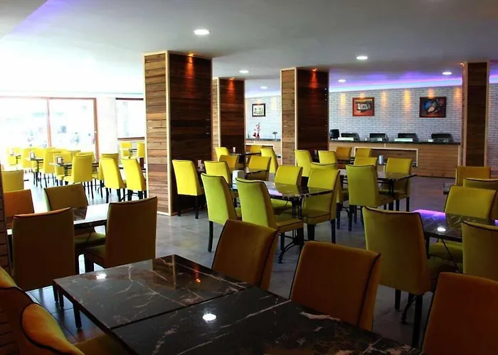 Hotel Merlin Park 3*